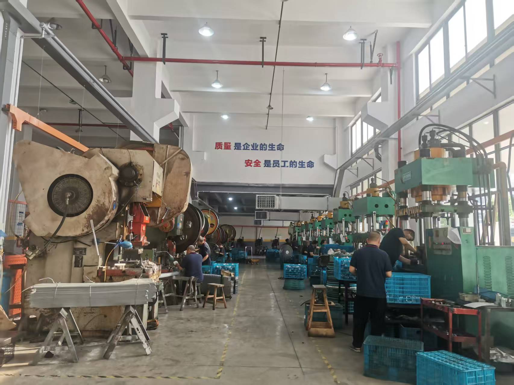 Orderly Amid Busy Work, Quality Leads the Future: Yaodong Workshop Strictly Controls Quality and Builds a Solid 